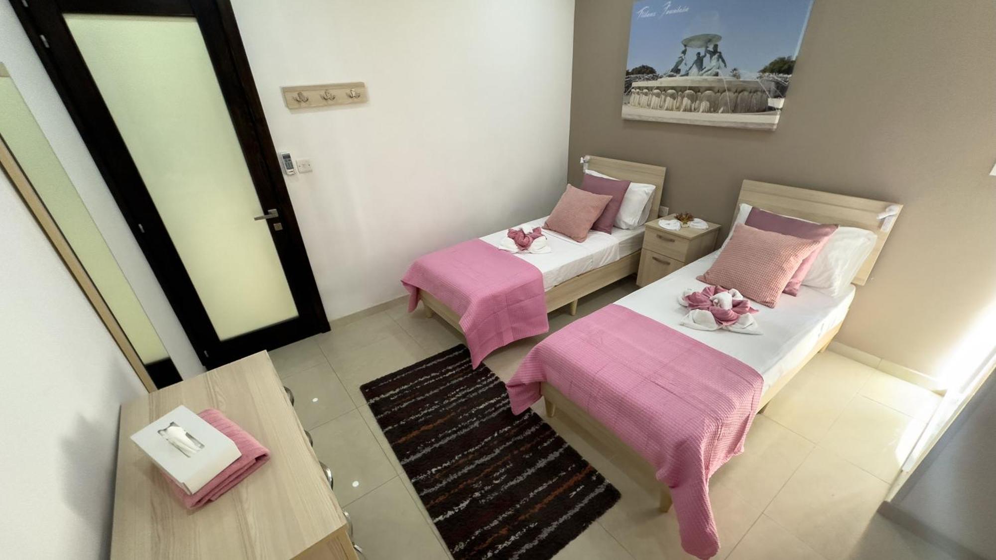 Apartament In Ta' Xbiex 3Br- 3 Min Yatch Marina Msida Exteriör bild